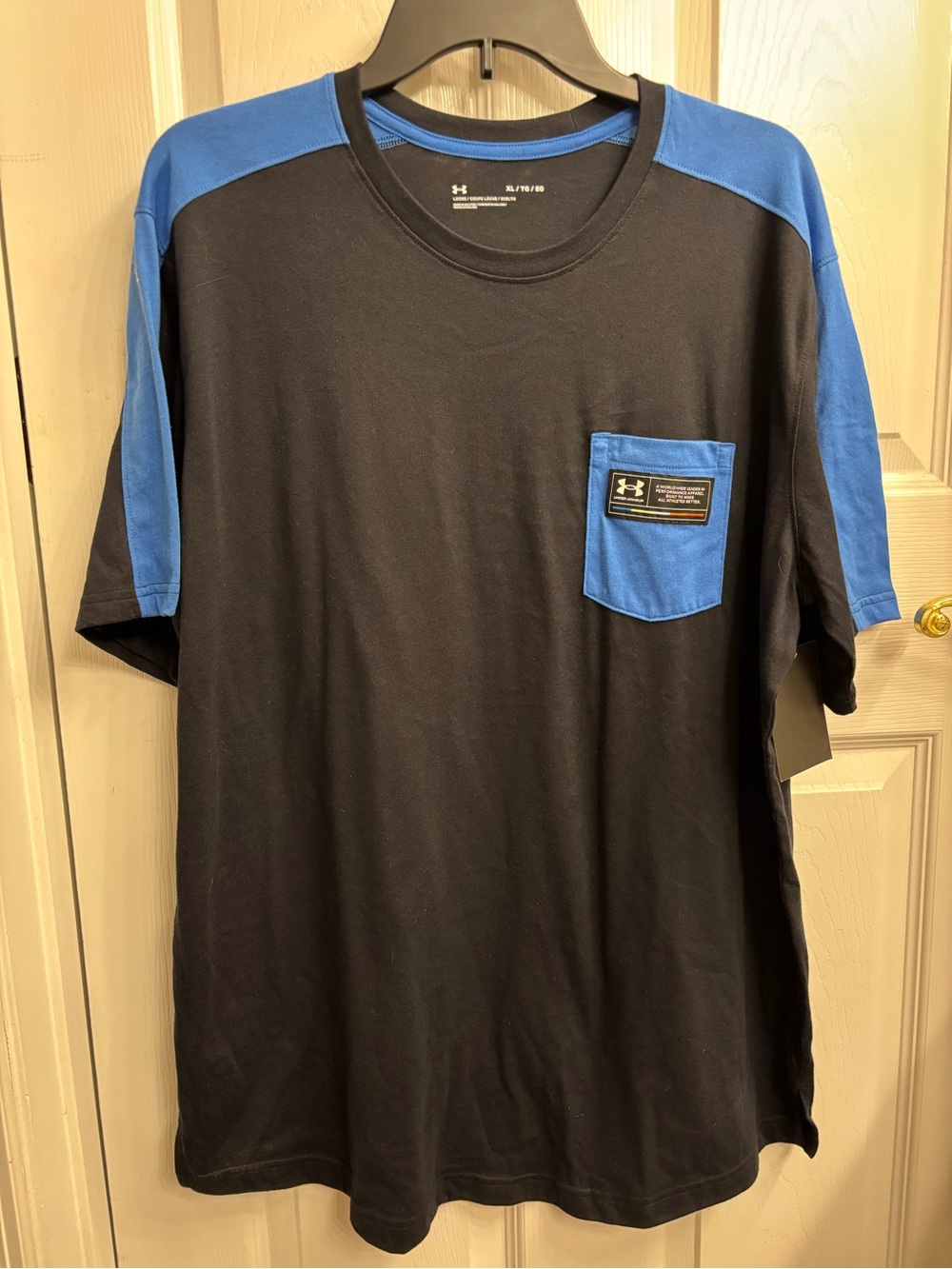 Under Armour Men's Black T-Shirt with Blue Pocket & Shoulder Panels